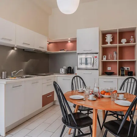 Appartamento Le Clemenceau - Coeur Historique De *